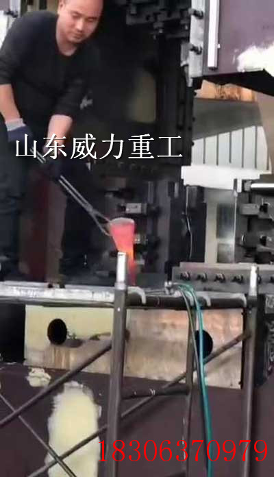 2800噸挖機(jī)斗齒熱鍛油壓機(jī)密封件的歷史