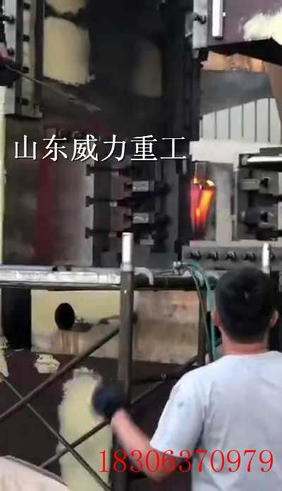 3500噸框架式自由鍛造油壓機(jī)生產(chǎn)中